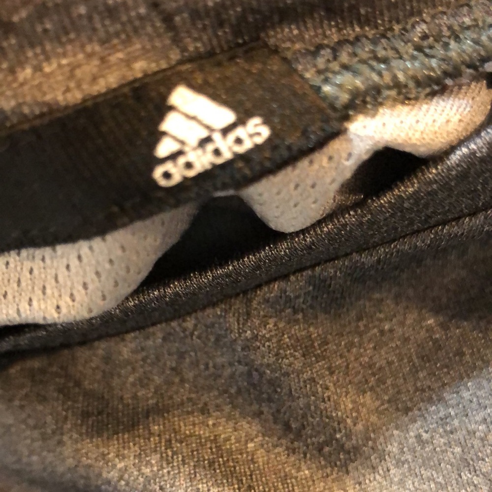 ADIDAS Men’s Gray T-shirt Size Large - Picture 8 of 8